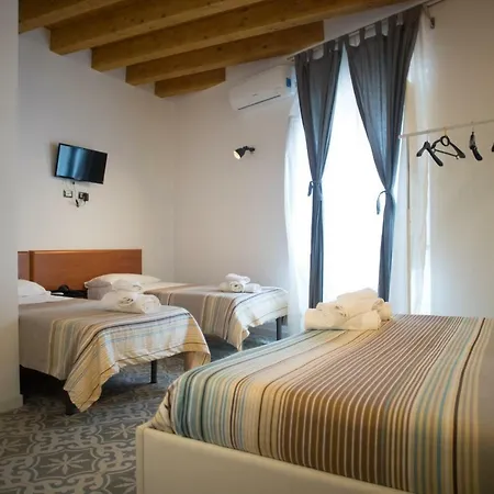Kolymbetra Bed & Breakfast 3*