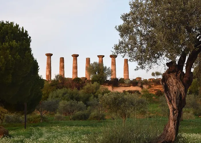 Bed and breakfast Kolymbetra 3*